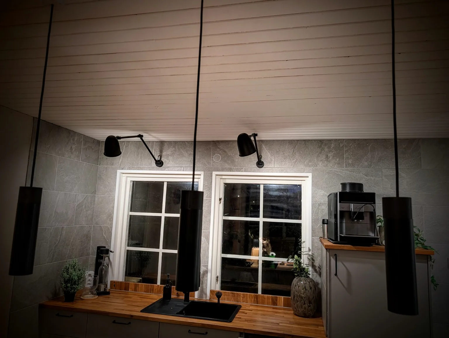 Belysningsinstallation i kök utförd av ELiQON