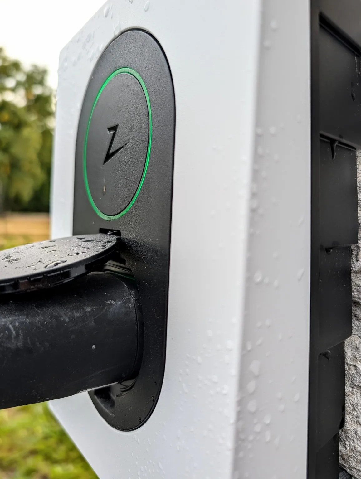 Installerad Zaptec Go laddbox i Kalmar